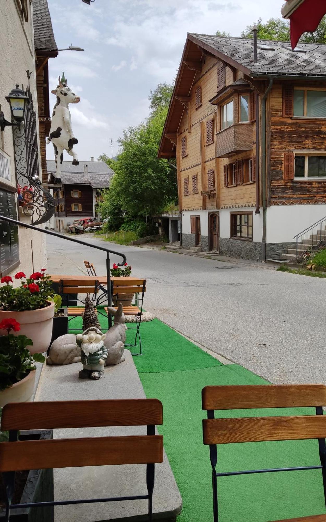 Ustria Crusch Alva Bed and Breakfast Tavanasa Εξωτερικό φωτογραφία