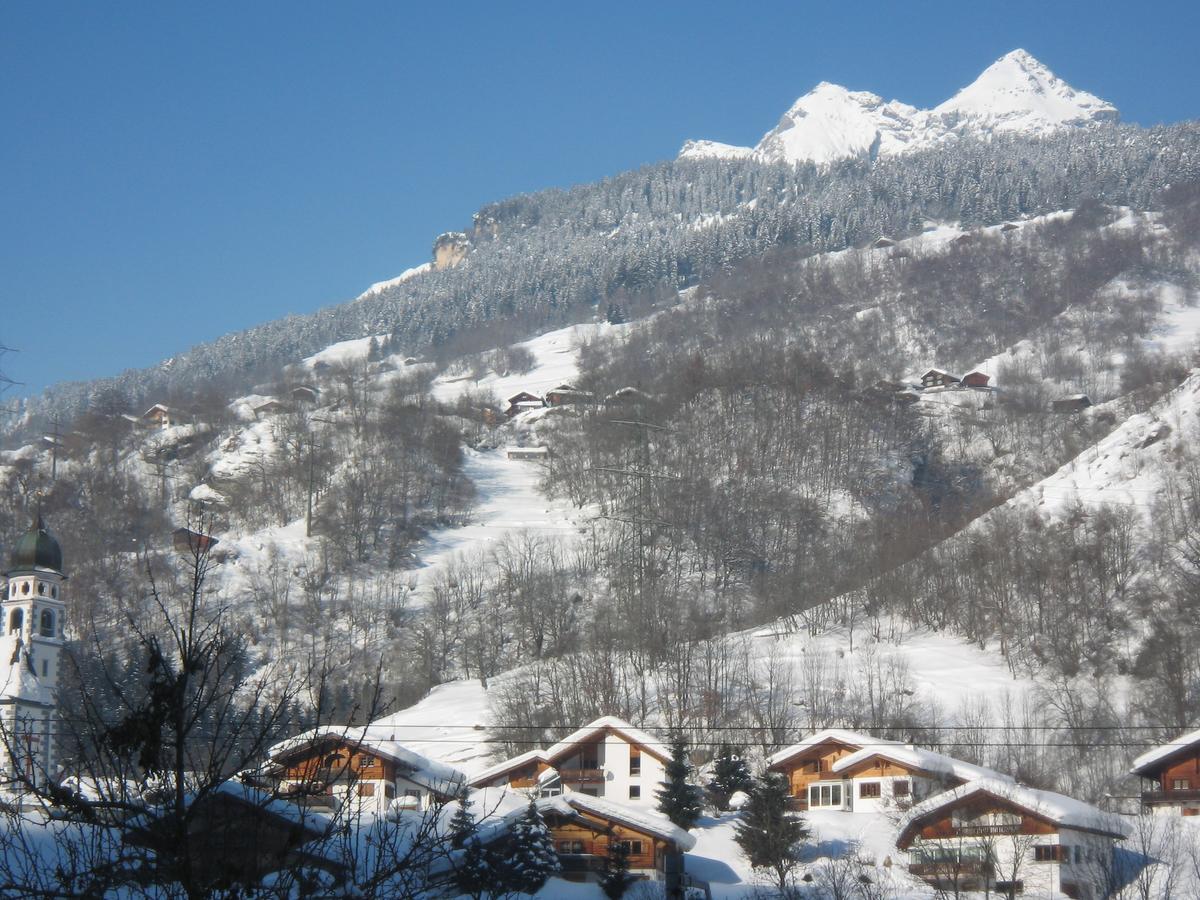 Ustria Crusch Alva Bed and Breakfast Tavanasa Εξωτερικό φωτογραφία