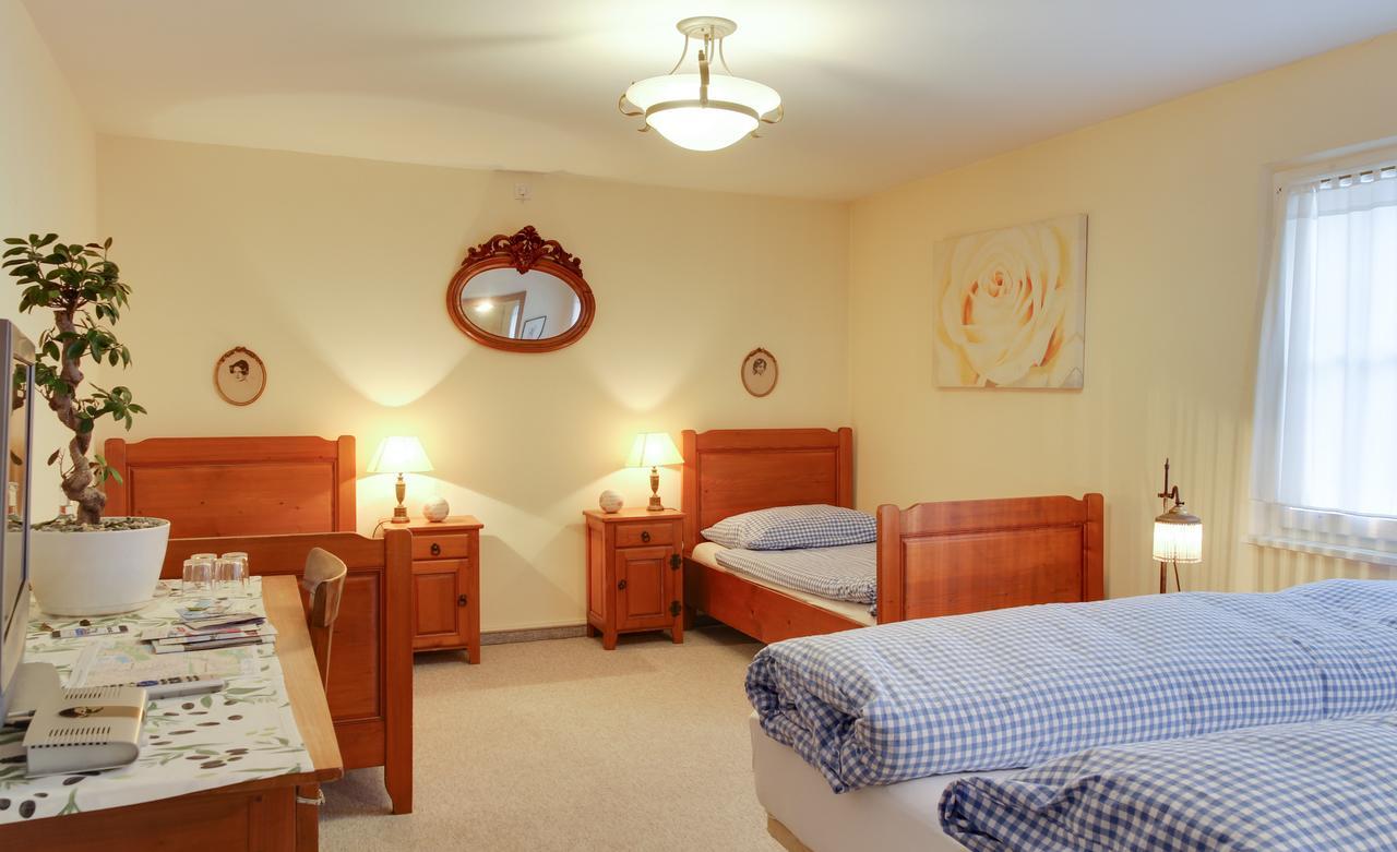Ustria Crusch Alva Bed and Breakfast Tavanasa Εξωτερικό φωτογραφία